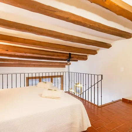 Cal Comorera Apartman