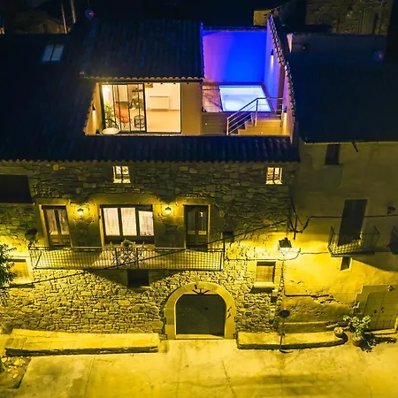 Cal Comorera Apartman *